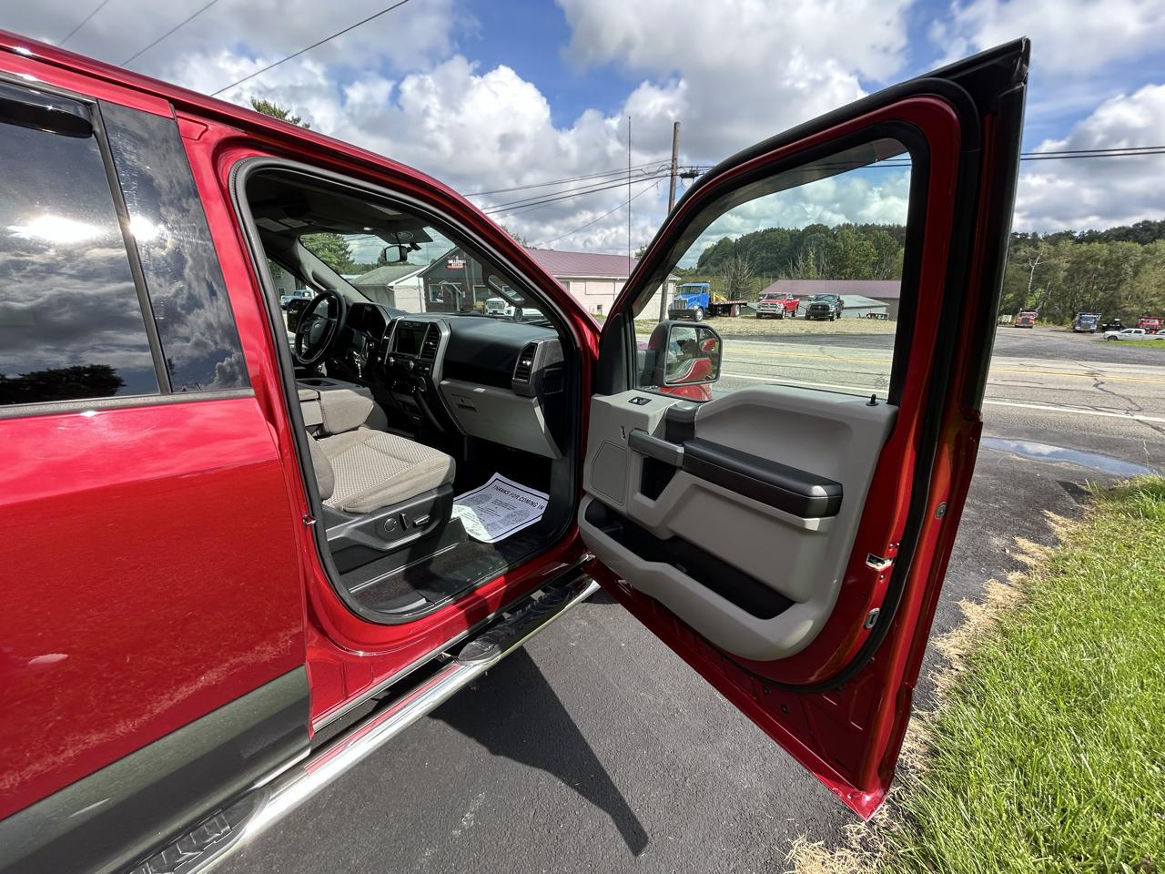 Ford F-150 4WD SuperCrew 157" XLT 2018
