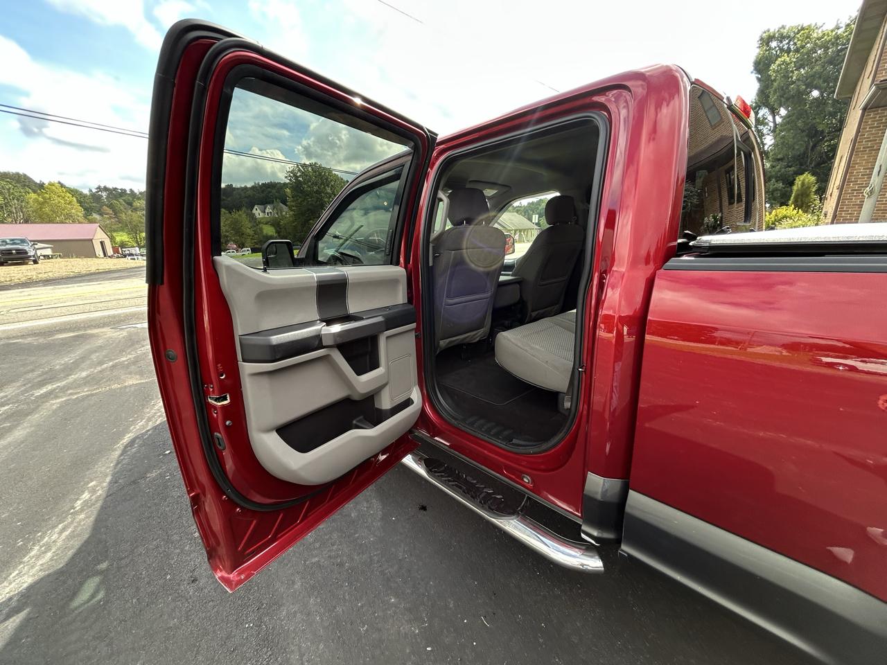 Ford F-150 4WD SuperCrew 157" XLT 2018