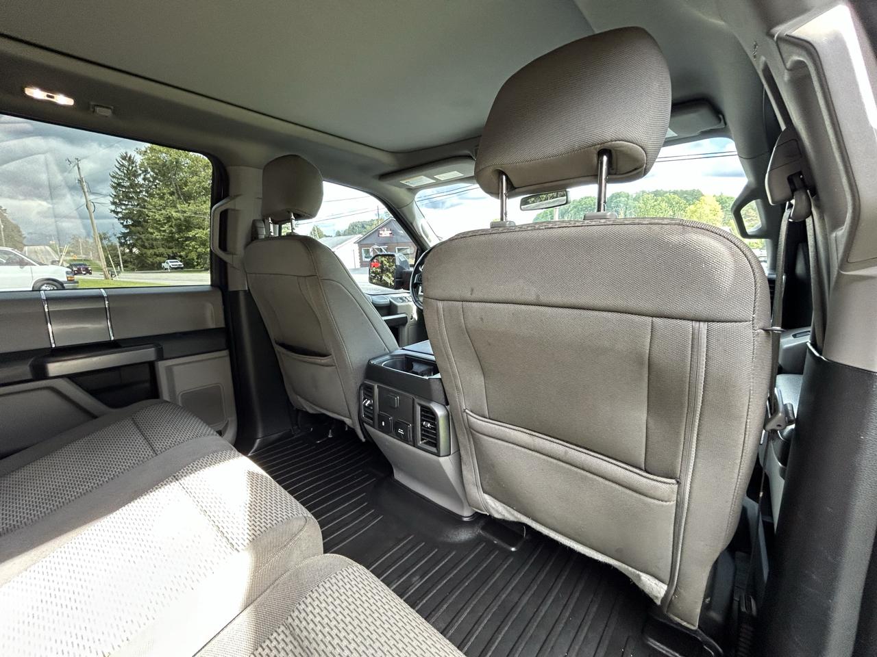 Ford F-150 4WD SuperCrew 145" XLT 2019
