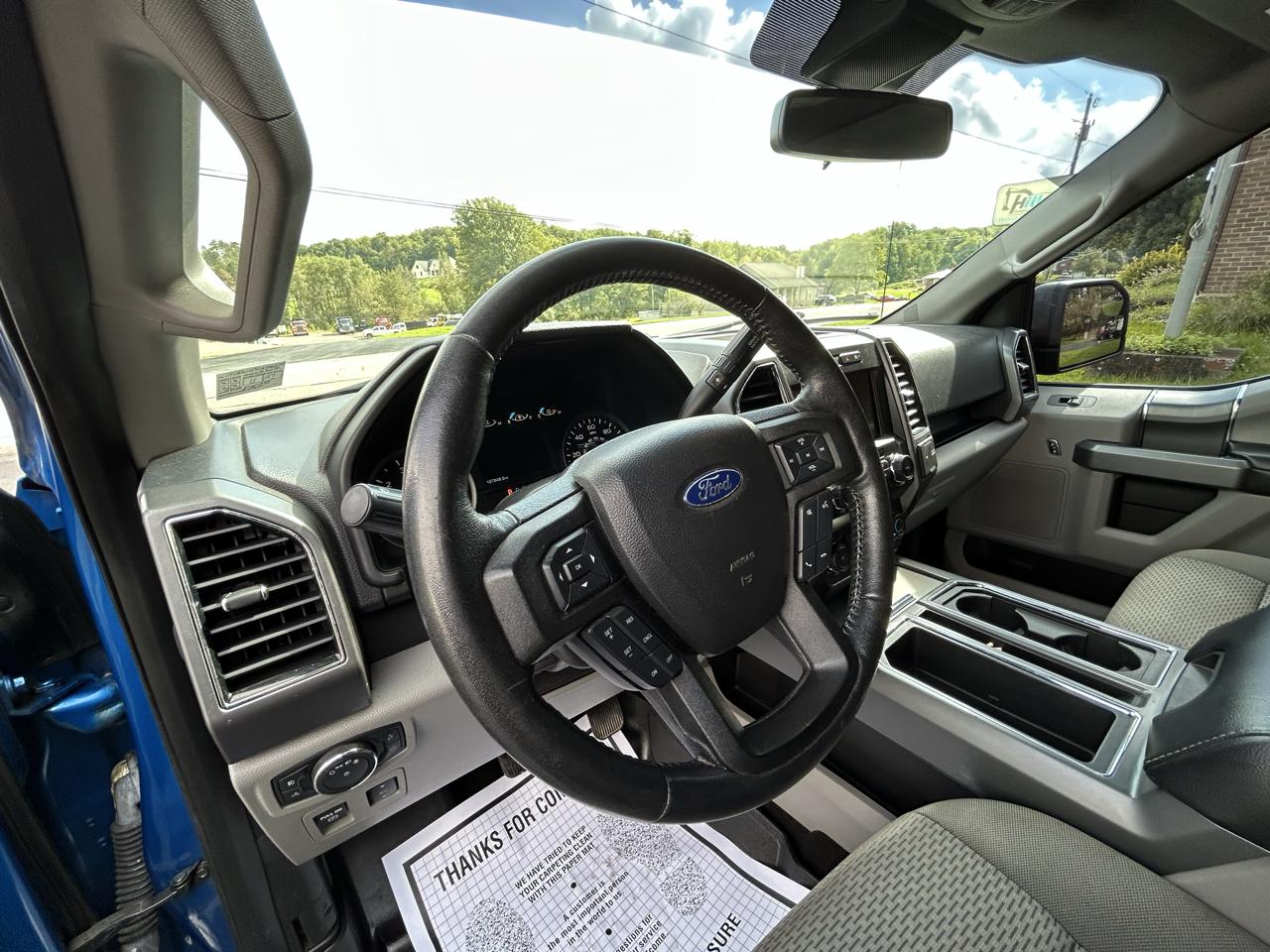 Ford F-150 4WD SuperCrew 145" XLT 2019