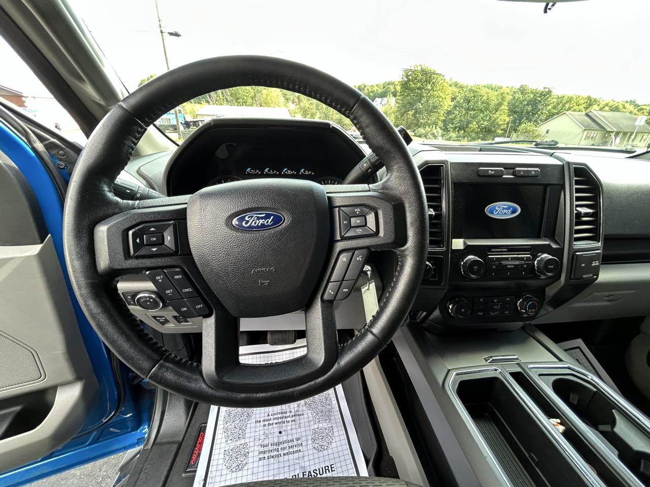 Ford F-150 4WD SuperCrew 145" XLT 2019