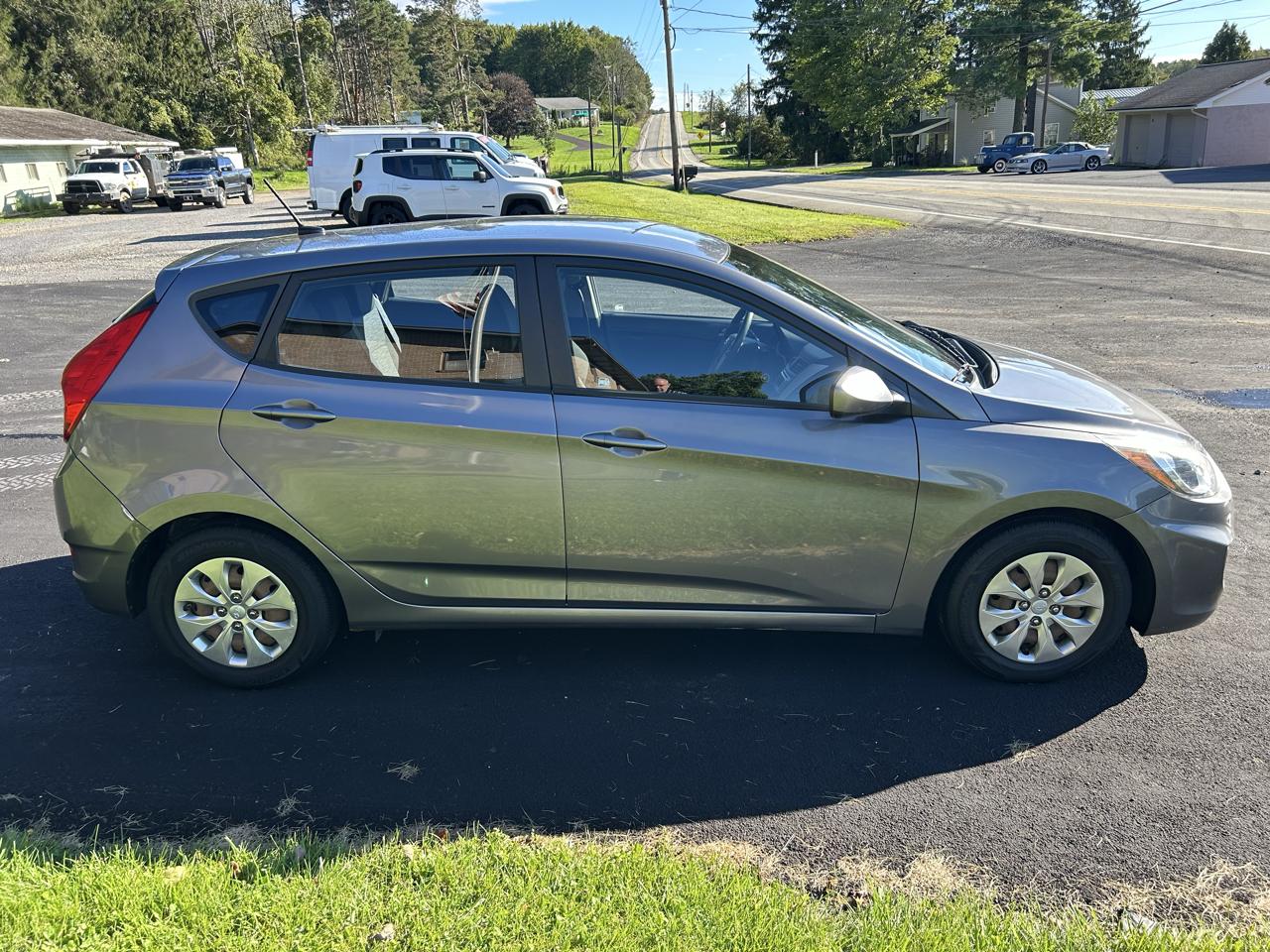 Hyundai Accent 5dr HB Auto SE 2016