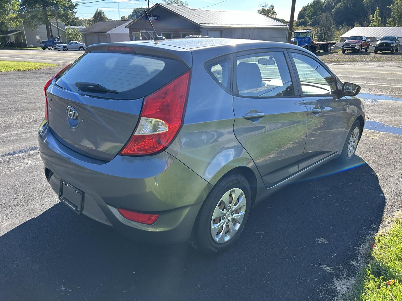 Hyundai Accent 5dr HB Auto SE 2016