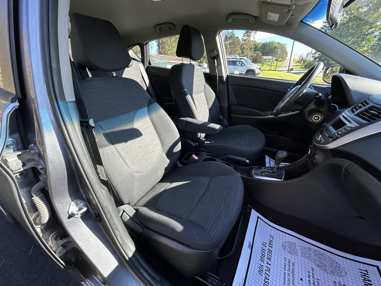 Hyundai Accent 5dr HB Auto SE 2016