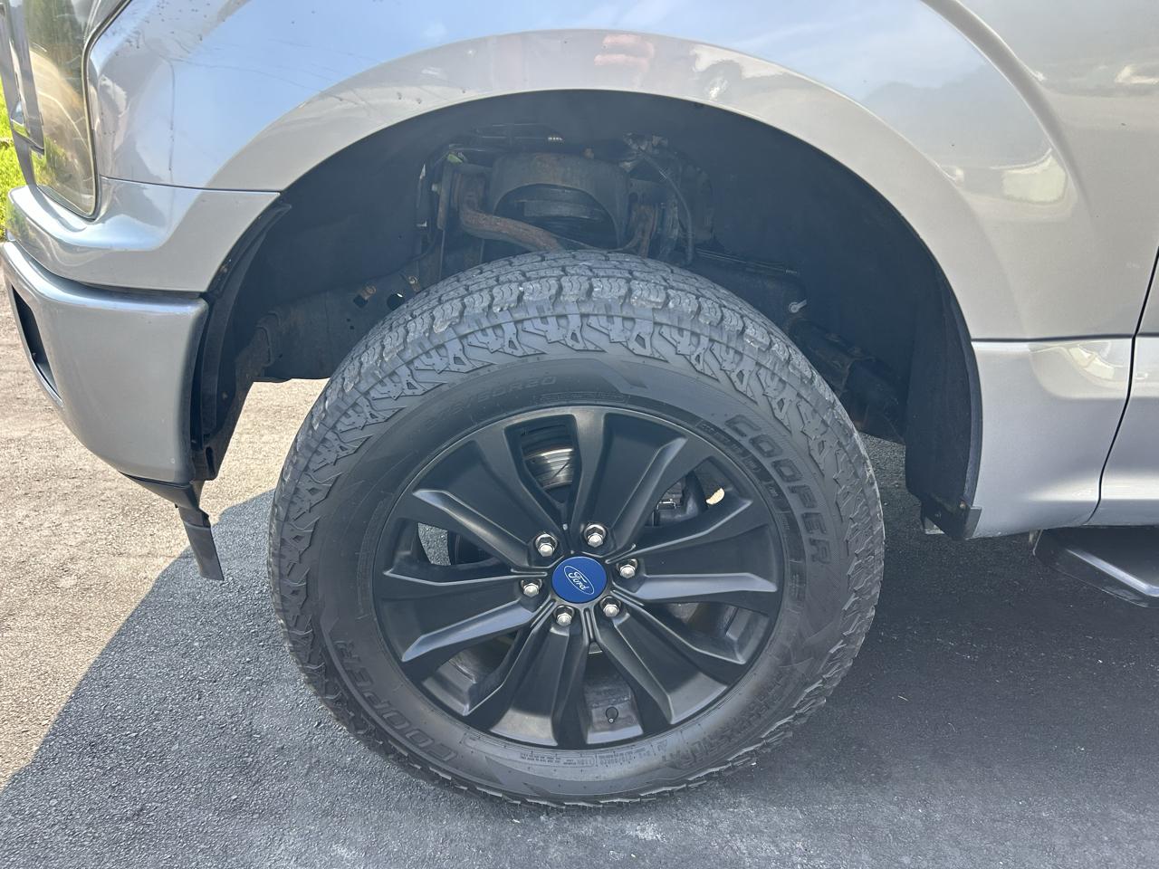 Ford F-150 4WD SuperCrew 145" XL 2020