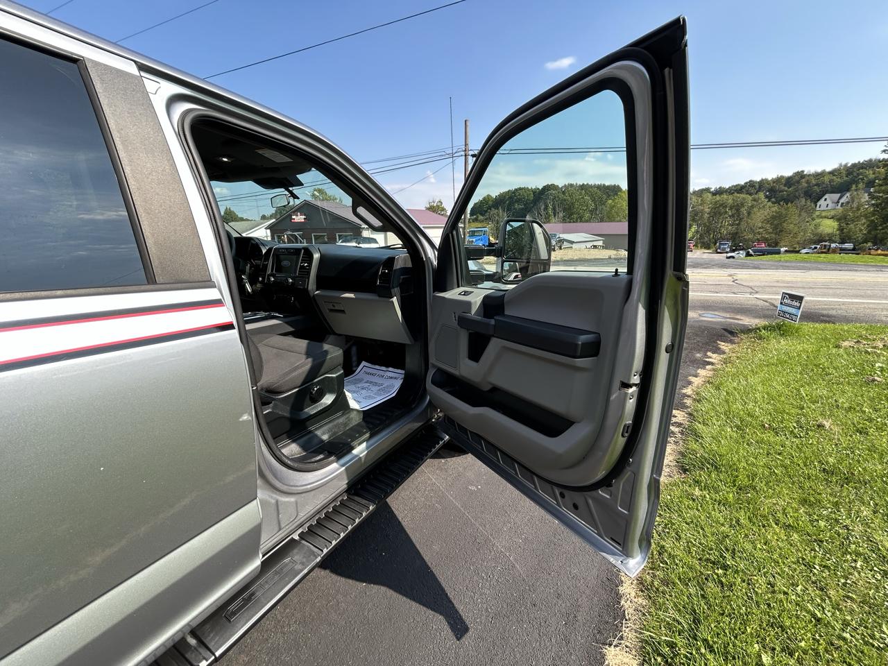 Ford F-150 4WD SuperCrew 145" XL 2020