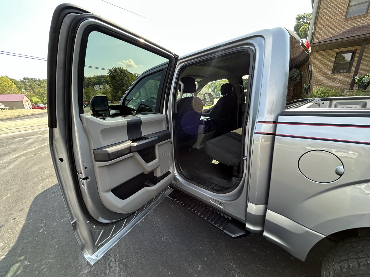 Ford F-150 4WD SuperCrew 145" XL 2020