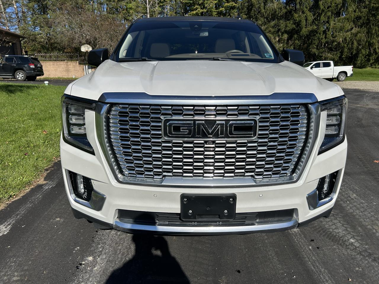 GMC Yukon XL 4WD 4dr Denali 2022