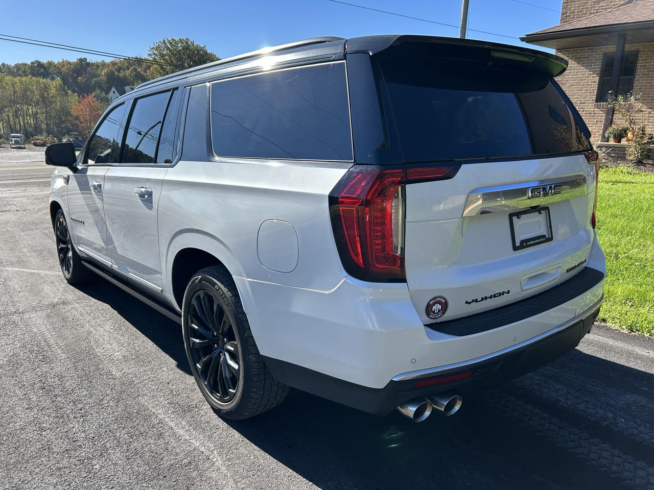 GMC Yukon XL 4WD 4dr Denali 2022