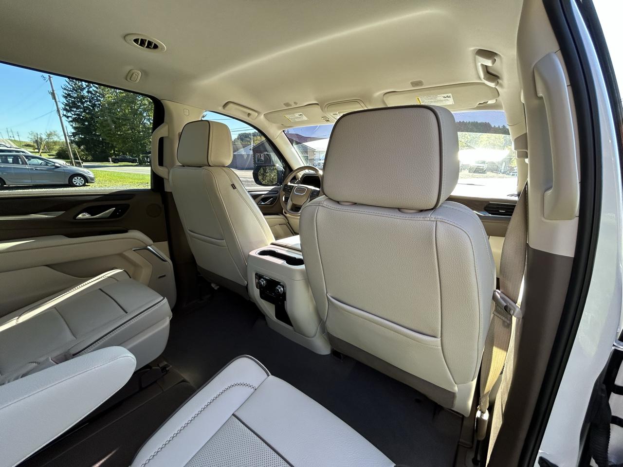 GMC Yukon XL 4WD 4dr Denali 2022