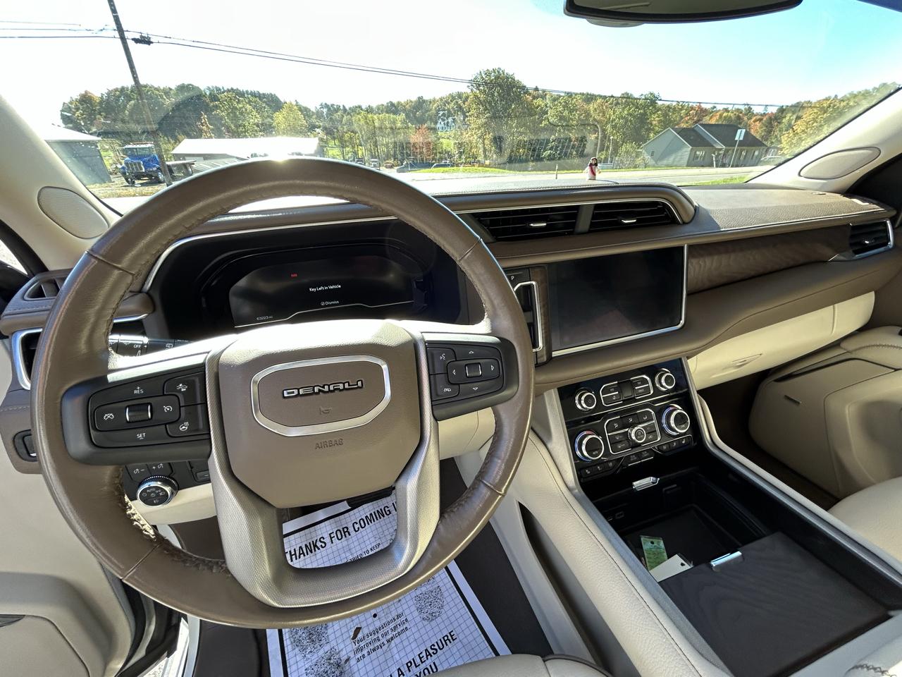 GMC Yukon XL 4WD 4dr Denali 2022