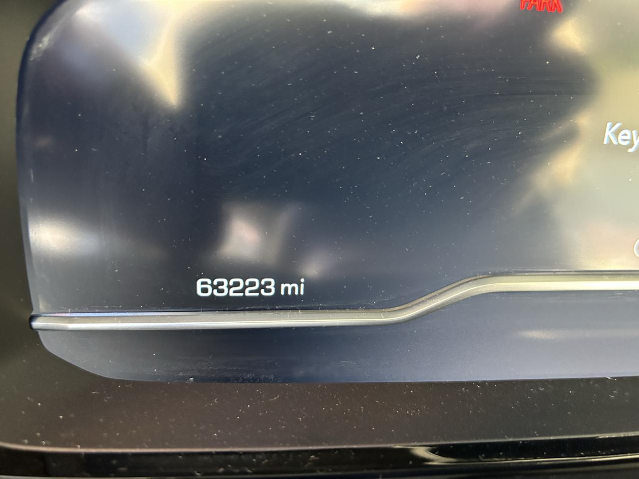 GMC Yukon XL 4WD 4dr Denali 2022