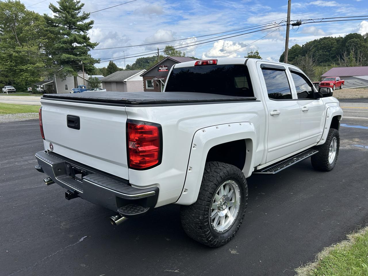 Chevrolet Silverado 1500 4WD Crew Cab 143.5" LT w/1LT 2018