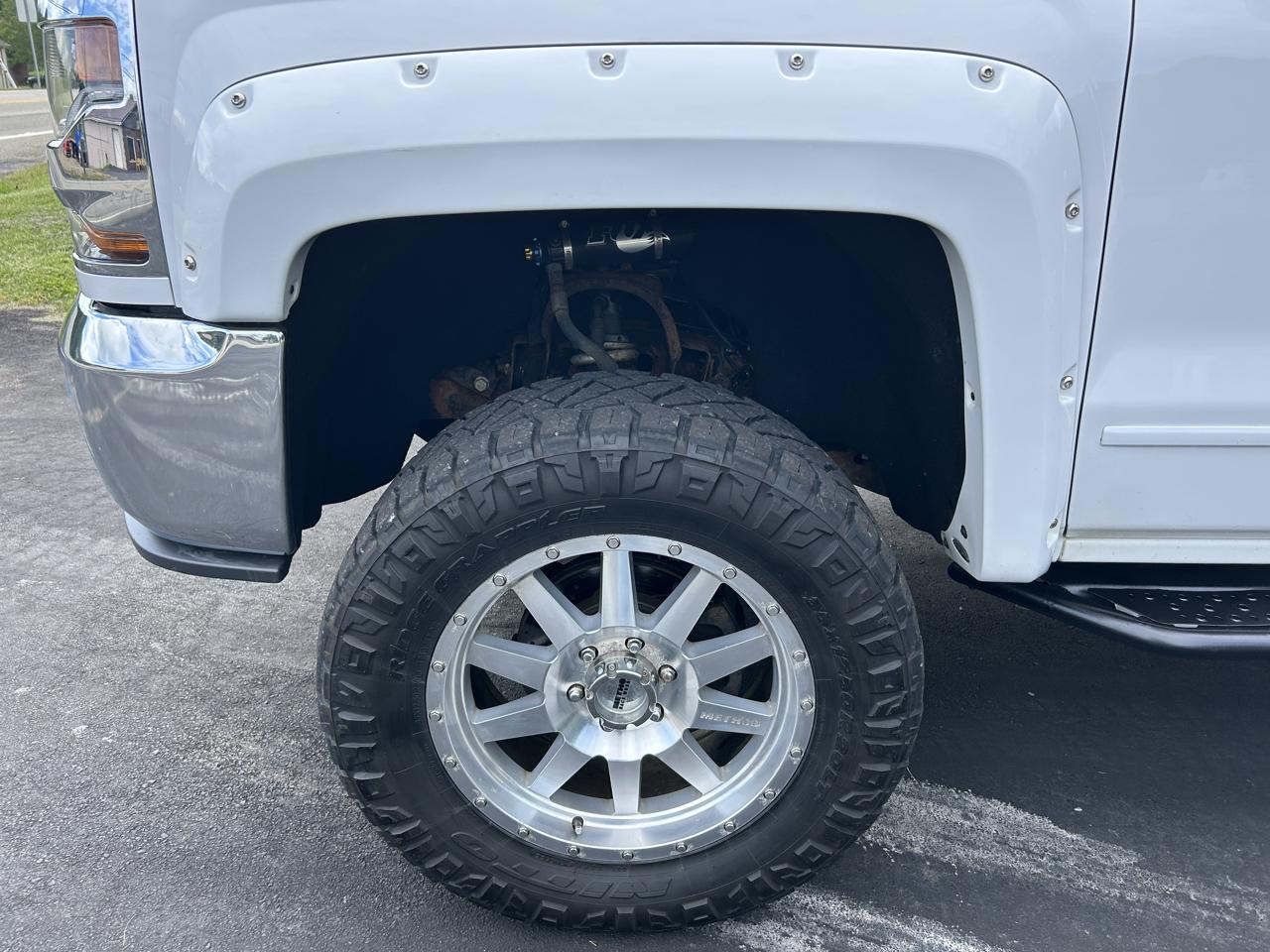 Chevrolet Silverado 1500 4WD Crew Cab 143.5" LT w/1LT 2018