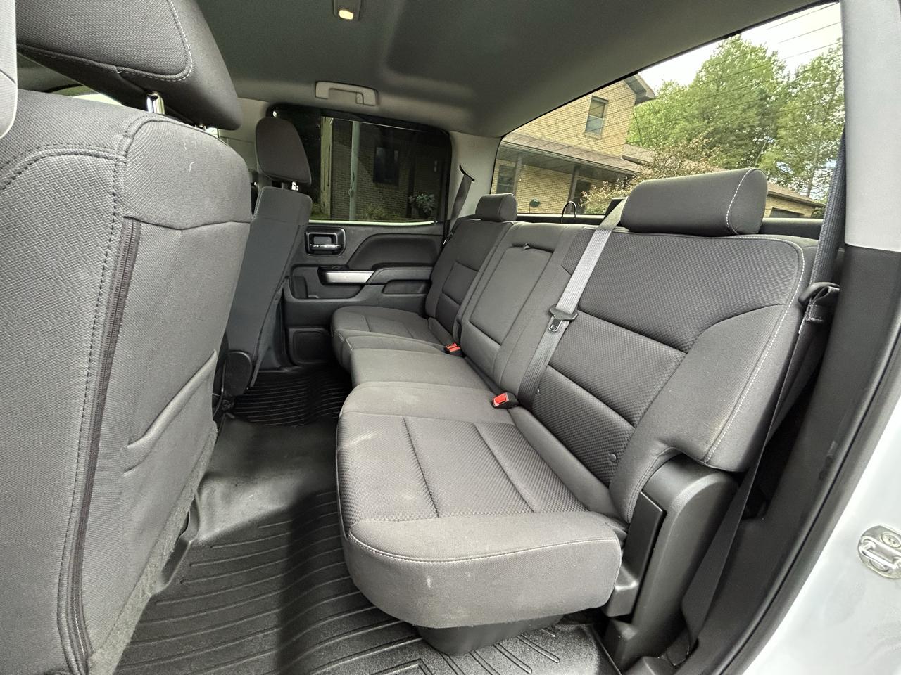 Chevrolet Silverado 1500 4WD Crew Cab 143.5" LT w/1LT 2018