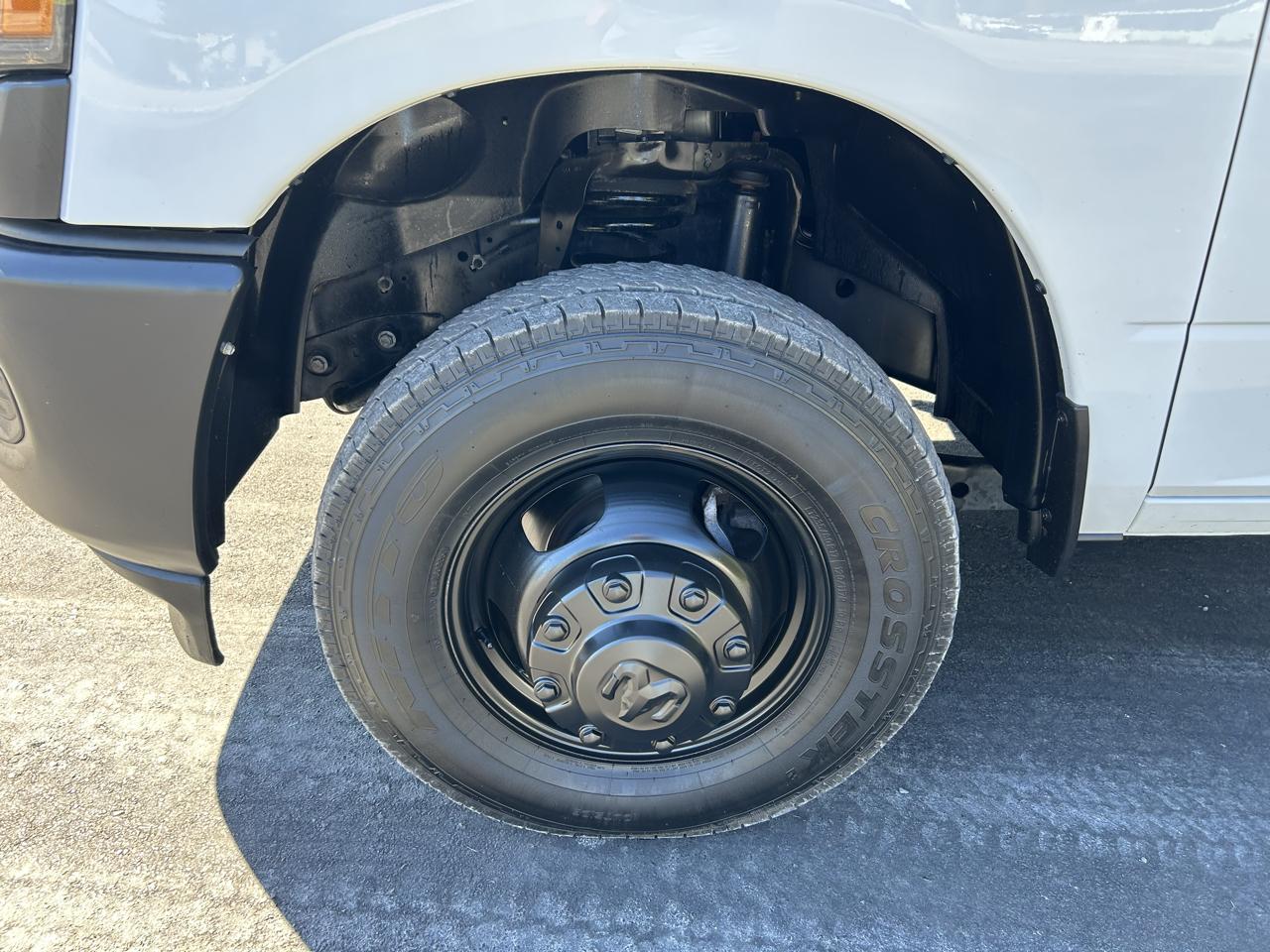 RAM 3500 Tradesman 4x4 Crew Cab 8' Box 2024