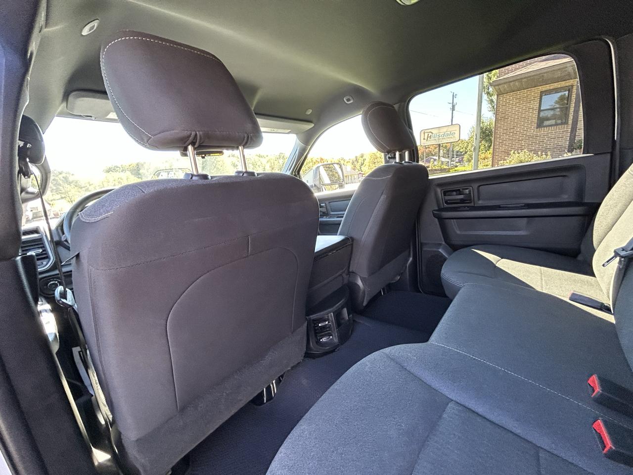 RAM 3500 Tradesman 4x4 Crew Cab 8' Box 2024