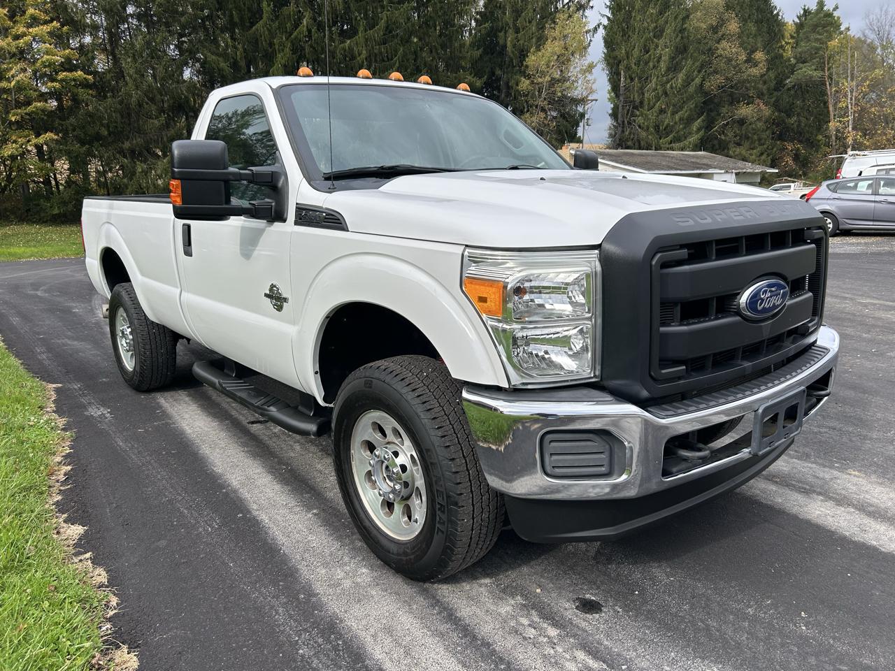 Ford Super Duty F-350 SRW 4WD Reg Cab 137" XL 2015