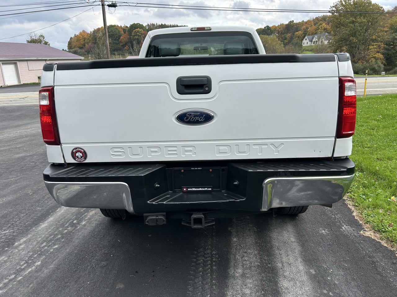 Ford Super Duty F-350 SRW 4WD Reg Cab 137" XL 2015
