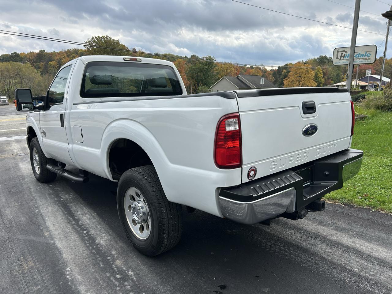 Ford Super Duty F-350 SRW 4WD Reg Cab 137" XL 2015
