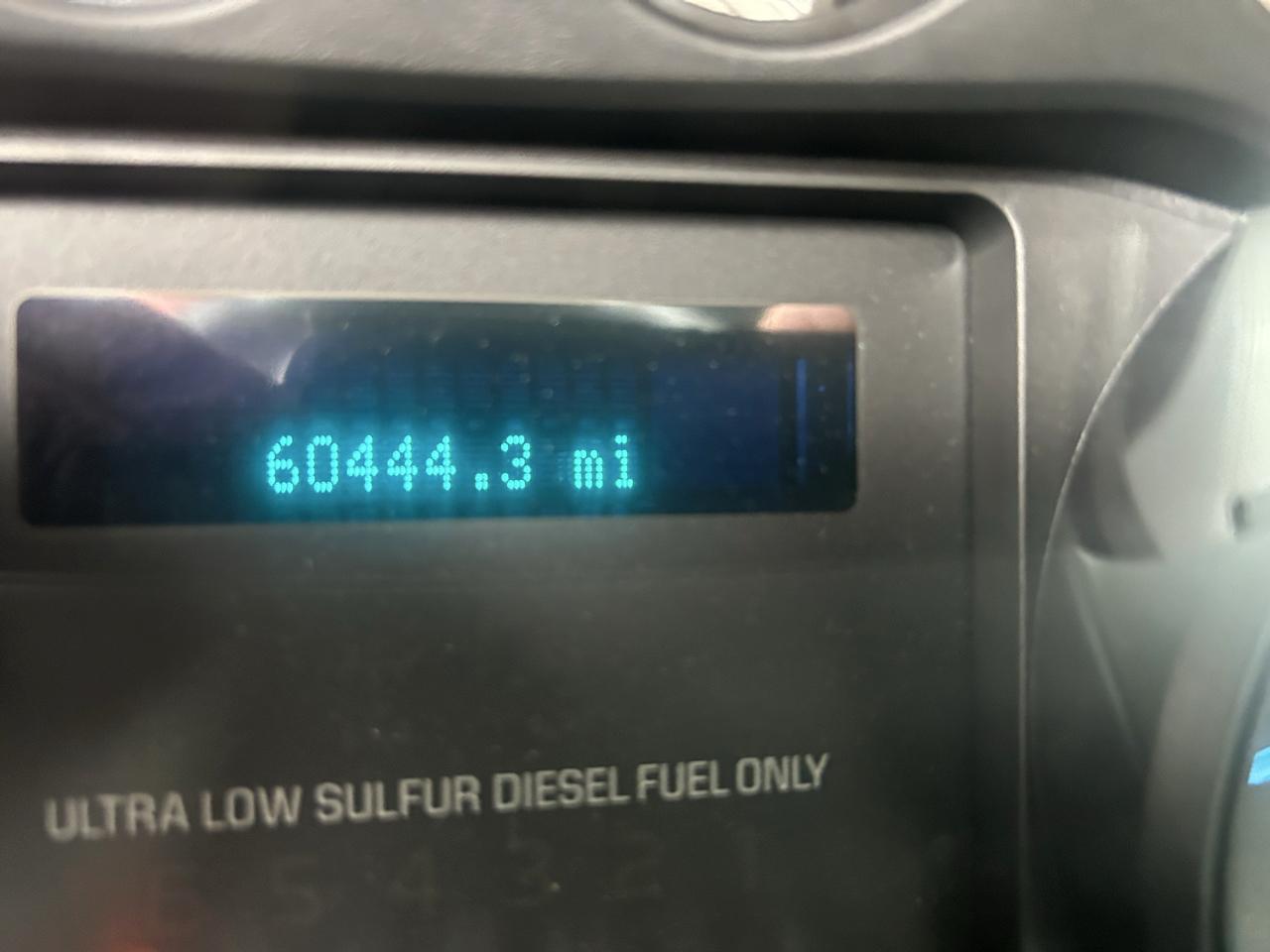 Ford Super Duty F-350 SRW 4WD Reg Cab 137" XL 2015