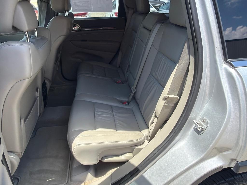 Jeep Grand Cherokee 4WD 4dr Laredo 2011