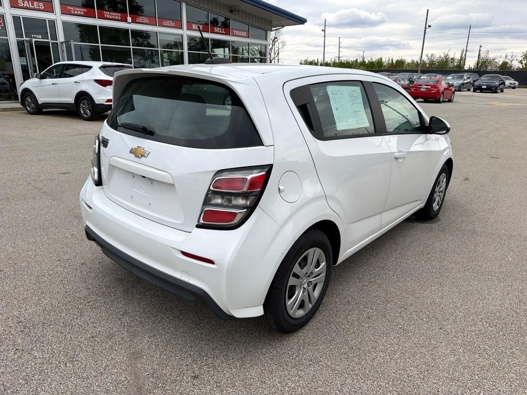 Chevrolet Sonic 5dr HB Auto LT w/1FL 2017