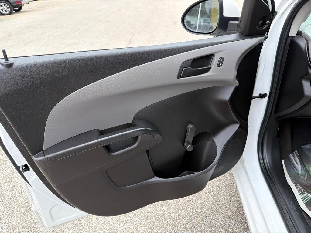 Chevrolet Sonic 5dr HB Auto LT w/1FL 2017