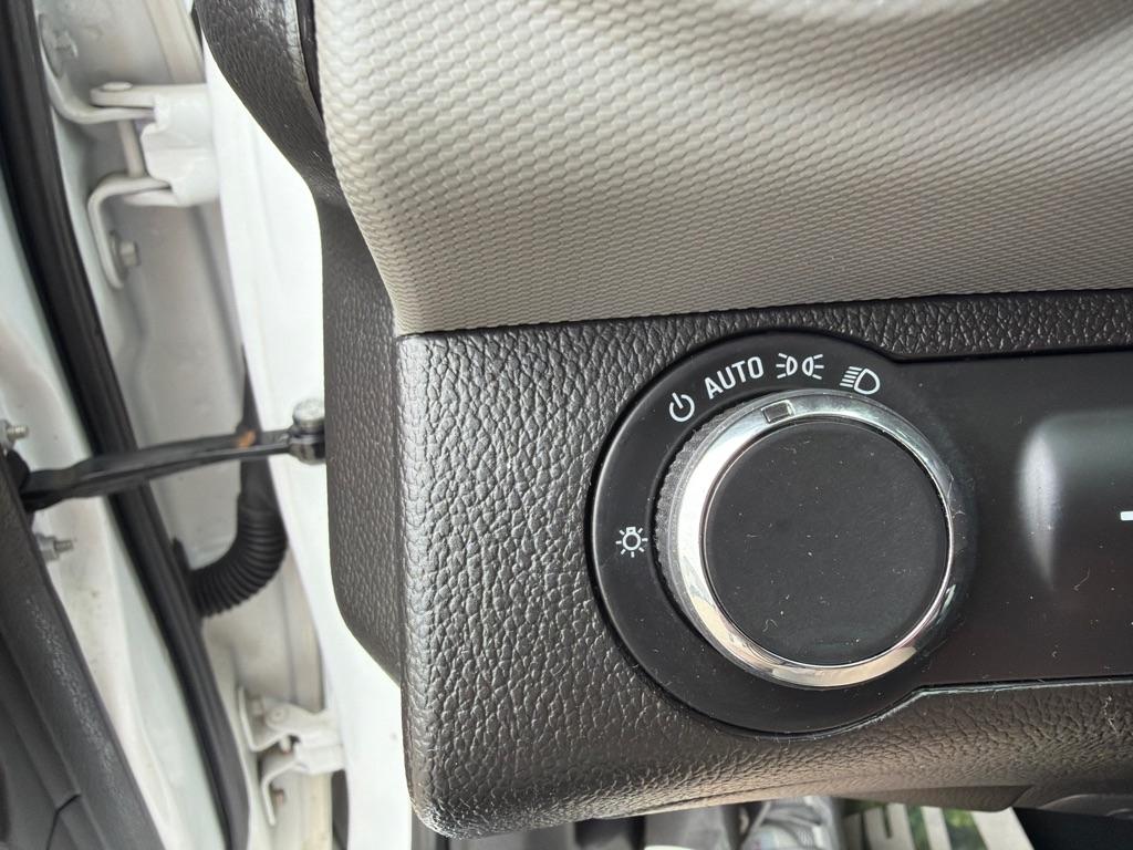 Chevrolet Sonic 5dr HB Auto LT w/1FL 2017