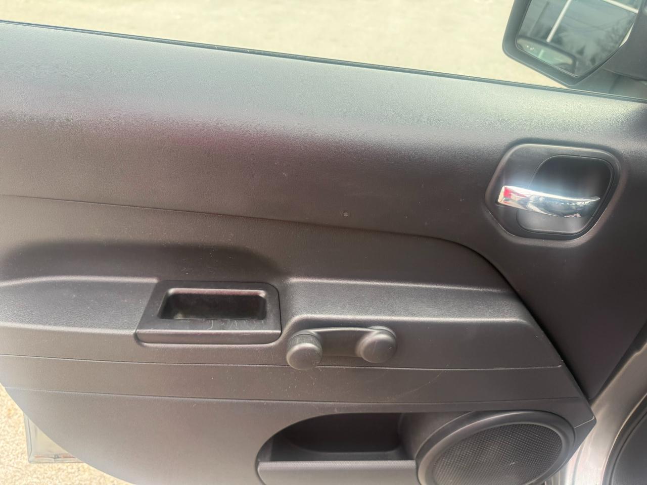 Jeep Patriot FWD 4dr Sport 2014