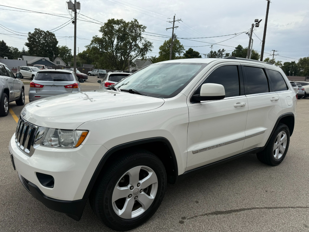 2011 Jeep Grand Cherokee Laredo photo 3