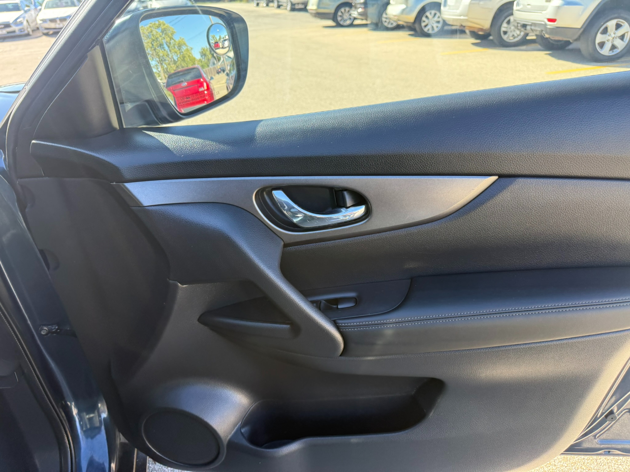 Nissan Rogue AWD 4dr SV 2016 Nissan Rogue AWD 4dr SV 2016