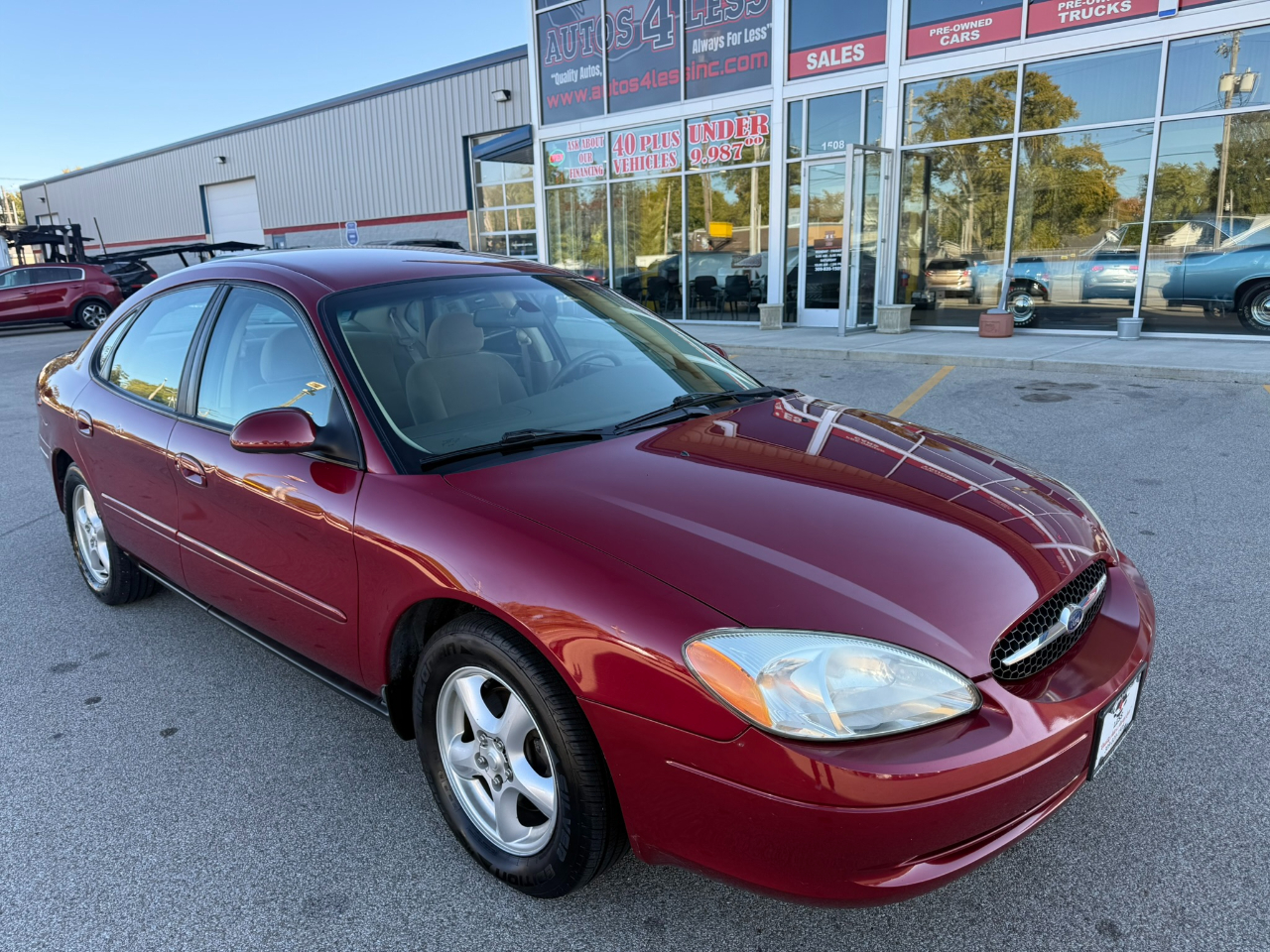 Ford Taurus 4dr Sdn SE Standard 2002 Ford Taurus 4dr Sdn SE Standard 2002