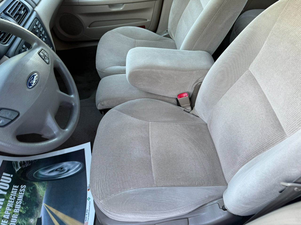 Ford Taurus 4dr Sdn SE Standard 2002 Ford Taurus 4dr Sdn SE Standard 2002