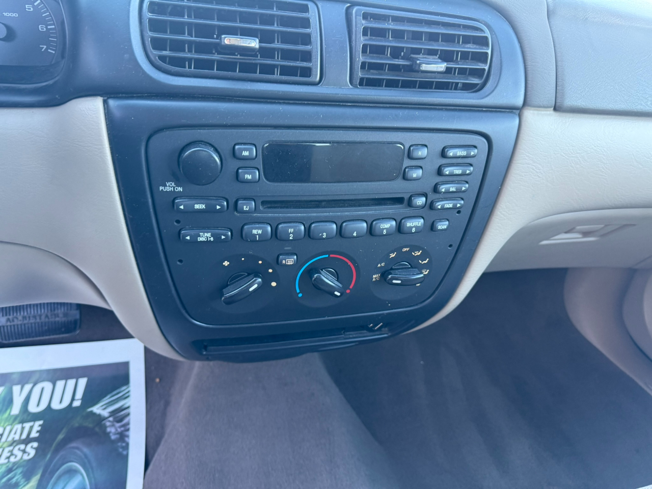 Ford Taurus 4dr Sdn SE Standard 2002 Ford Taurus 4dr Sdn SE Standard 2002