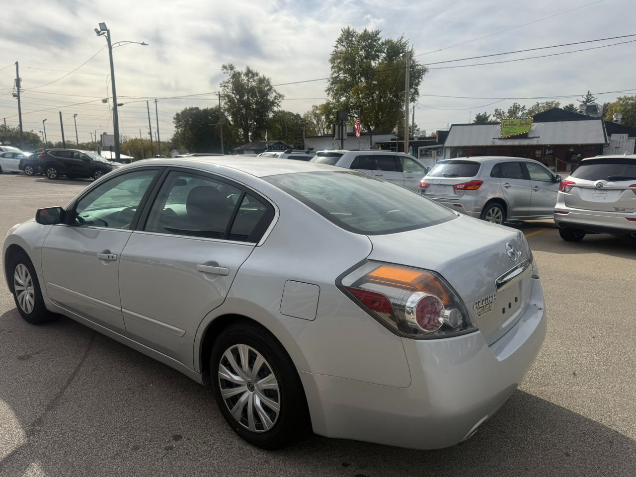 Nissan Altima 4dr Sdn I4 CVT 2.5 S 2012 Nissan Altima 4dr Sdn I4 CVT 2.5 S 2012