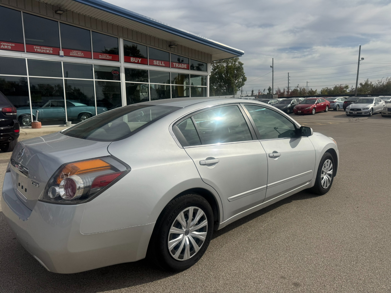 Nissan Altima 4dr Sdn I4 CVT 2.5 S 2012 Nissan Altima 4dr Sdn I4 CVT 2.5 S 2012