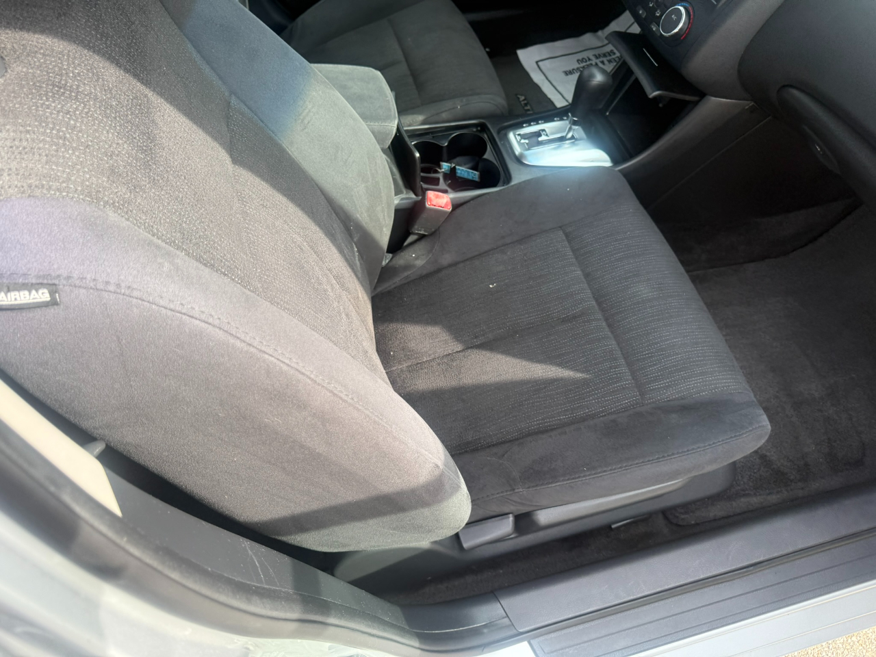 Nissan Altima 4dr Sdn I4 CVT 2.5 S 2012 Nissan Altima 4dr Sdn I4 CVT 2.5 S 2012