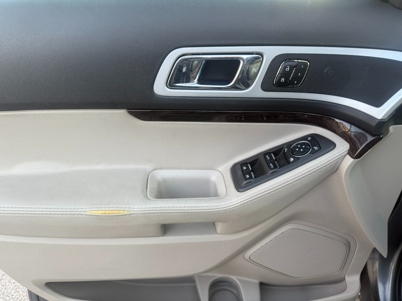 Ford Explorer 4WD 4dr Limited 2012 Ford Explorer 4WD 4dr Limited 2012