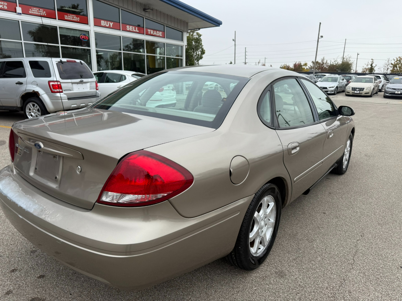 Ford Taurus 4dr Sdn SEL 2006 Ford Taurus 4dr Sdn SEL 2006