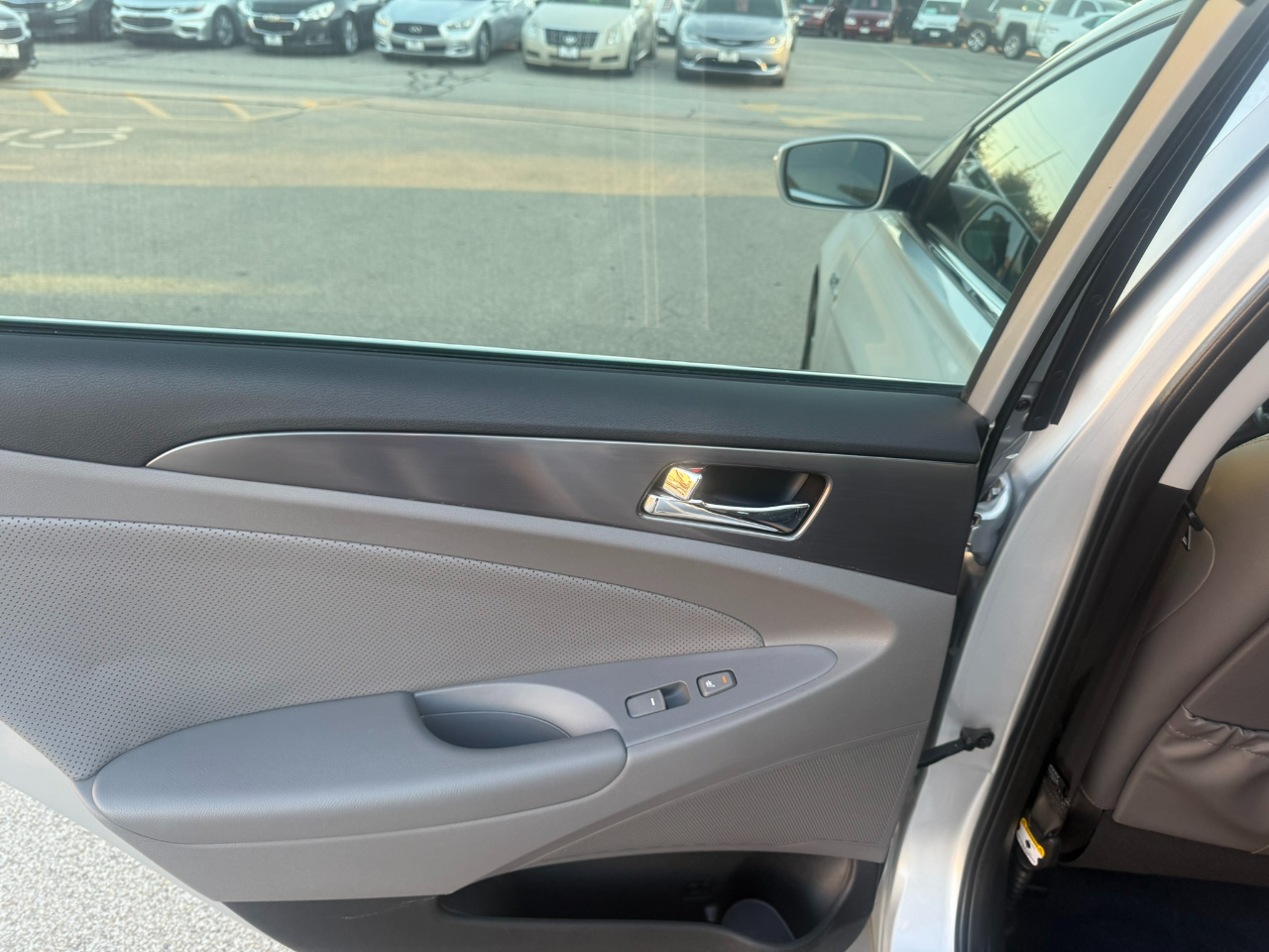 Hyundai Sonata Hybrid 4dr Sdn Limited 2013 Hyundai Sonata Hybrid 4dr Sdn Limited 2013