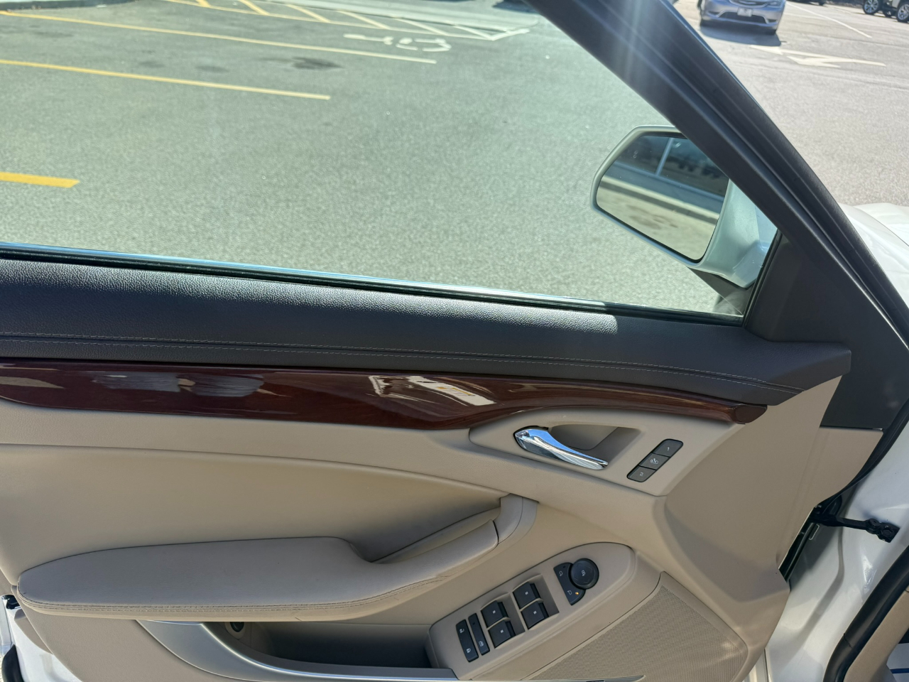 Cadillac CTS Sedan 4dr Sdn 3.6L Premium AWD 2012 Cadillac CTS Sedan 4dr Sdn 3.6L Premium AWD 2012