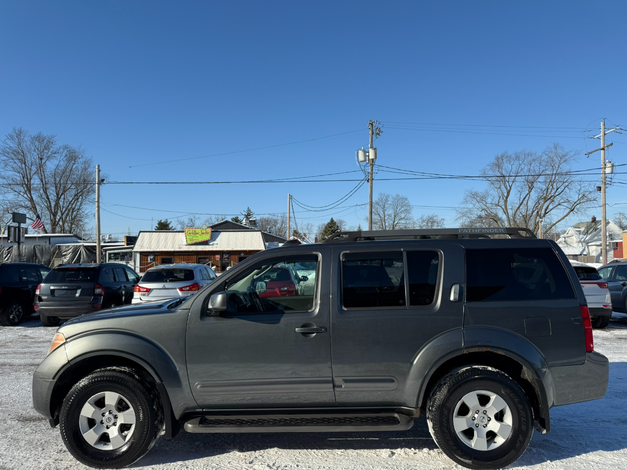 Nissan Pathfinder SE 4WD 2006
