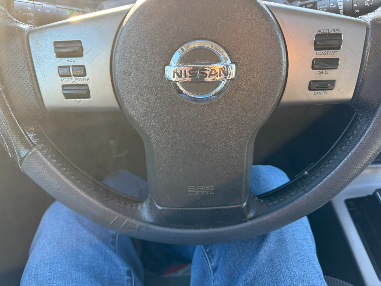 Nissan Pathfinder SE 4WD 2006