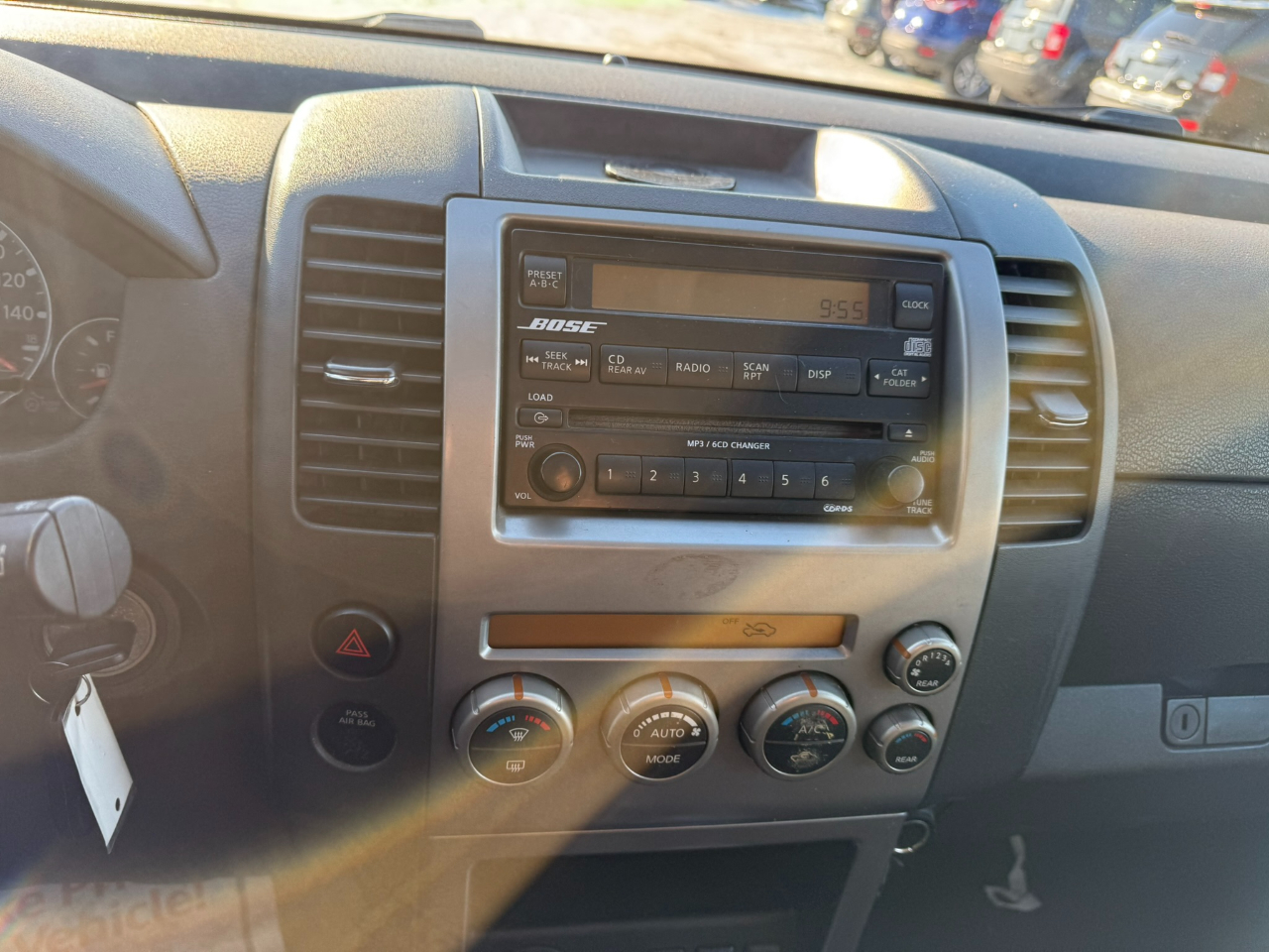 Nissan Pathfinder SE 4WD 2006