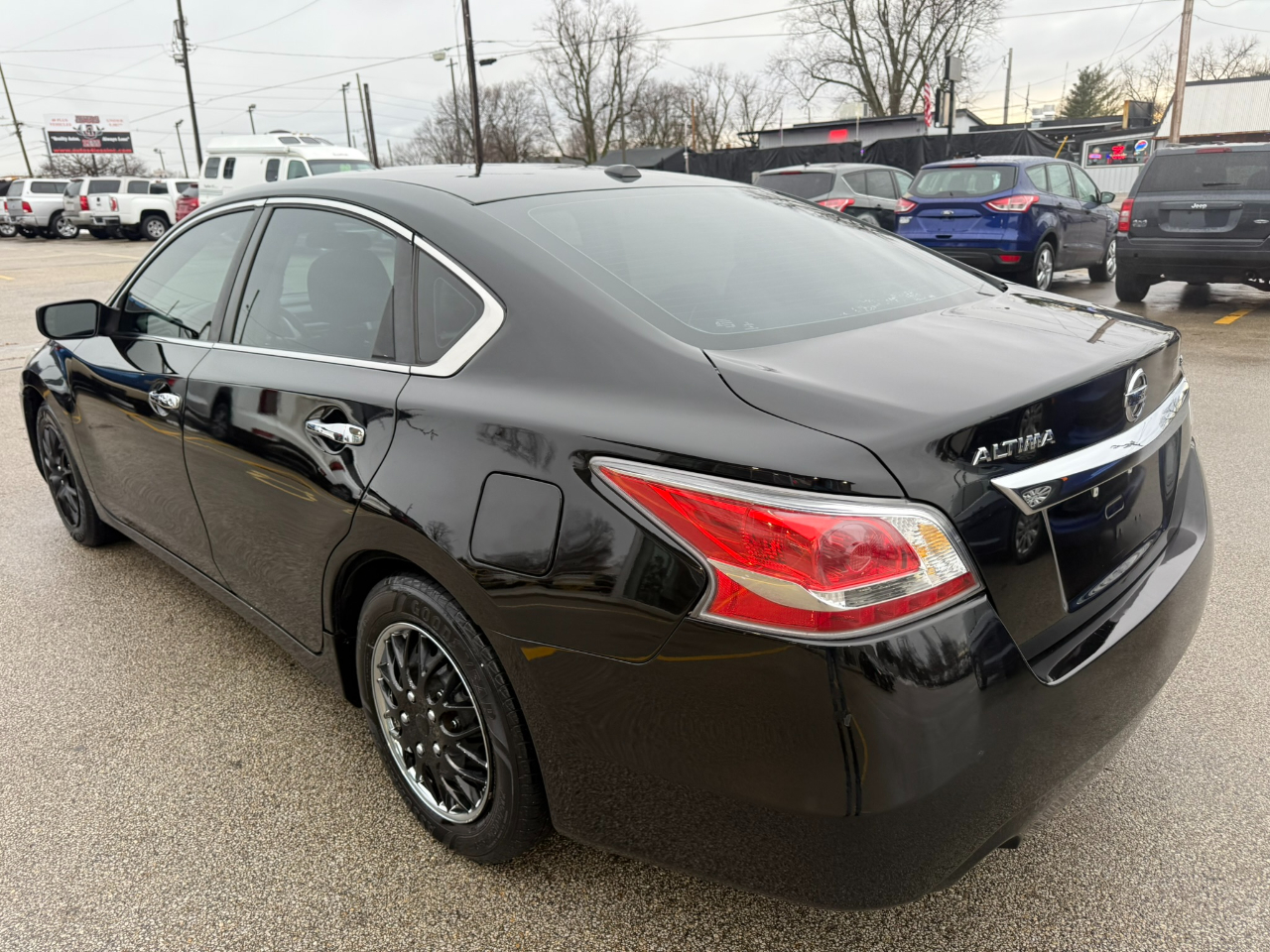 Nissan Altima 4dr Sdn I4 2.5 2015