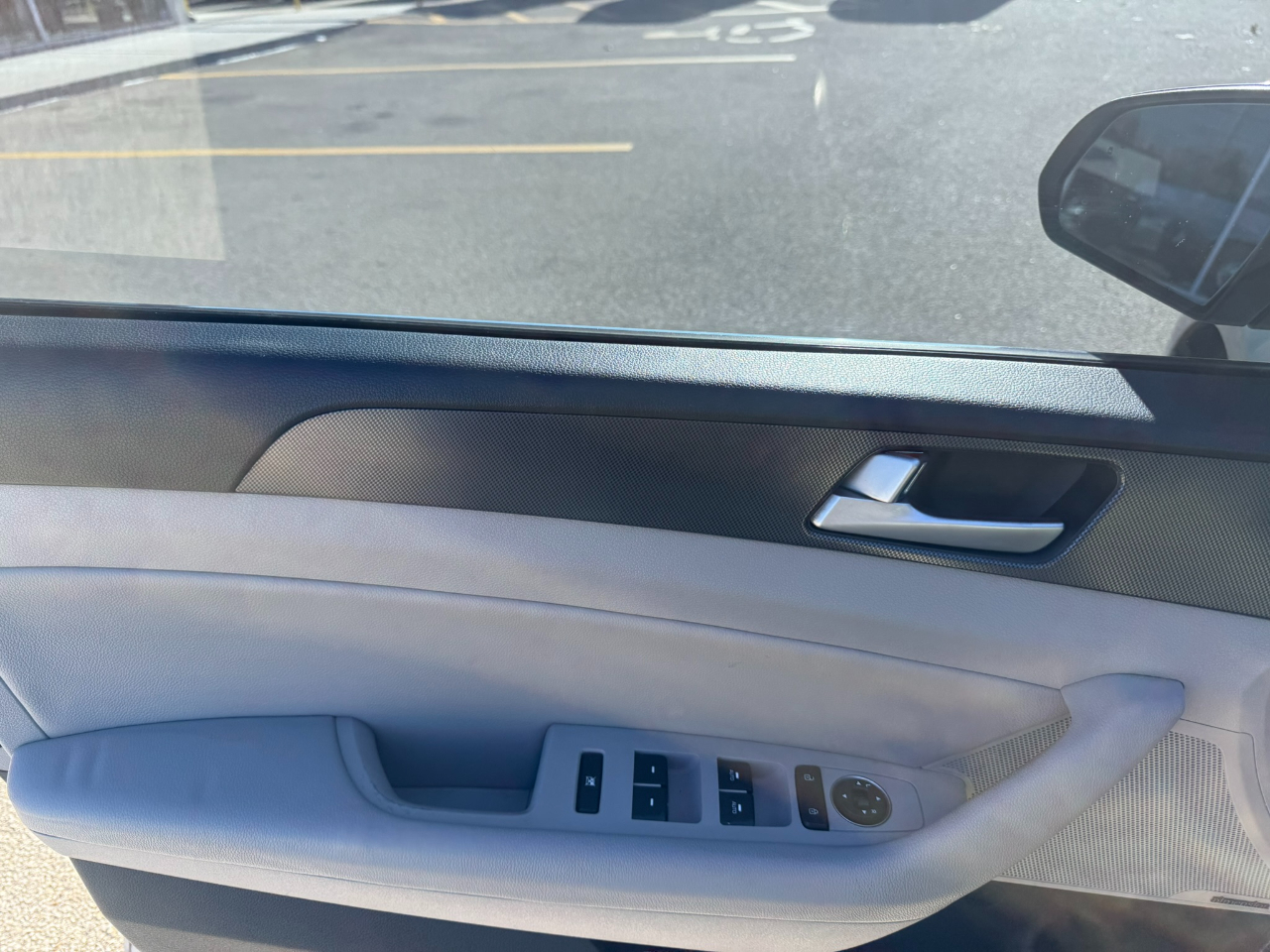 Hyundai Sonata 4dr Sdn 2.4L Sport 2015