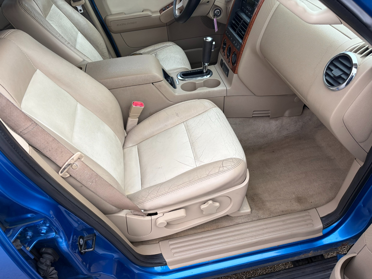 Ford Explorer 4WD 4dr Eddie Bauer 2010