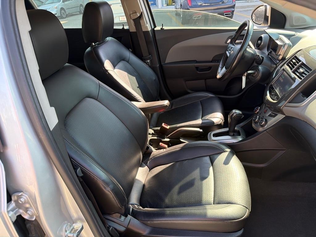 Chevrolet Sonic 5dr HB Auto LTZ 2015