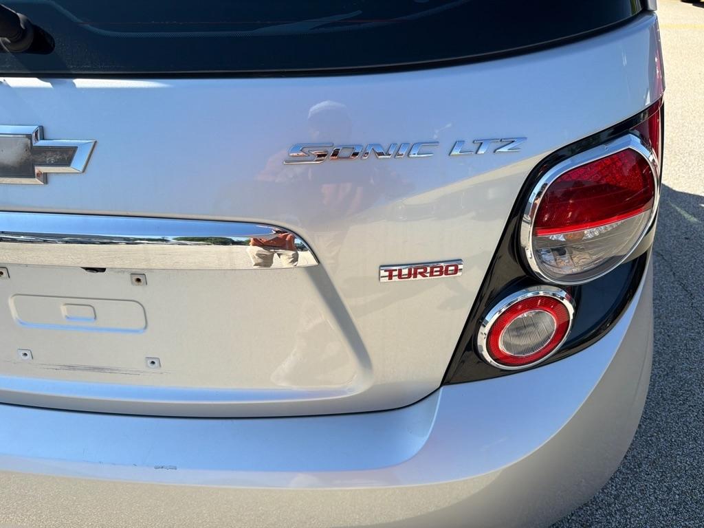 Chevrolet Sonic 5dr HB Auto LTZ 2015